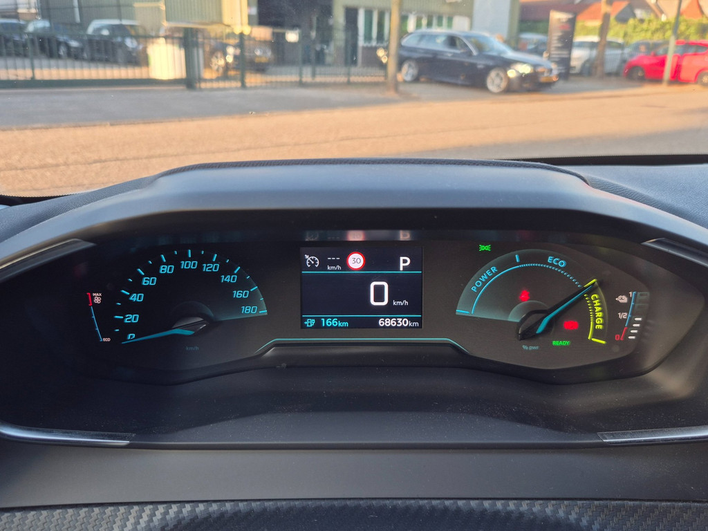 Peugeot e-208 (T555GR) met abonnement