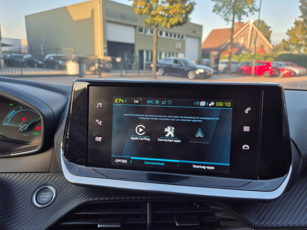 Peugeot e-208 (T555GR) met abonnement