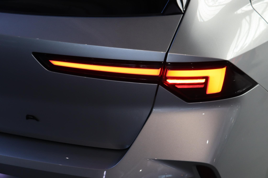 Opel Astra (KVB14Z) met abonnement