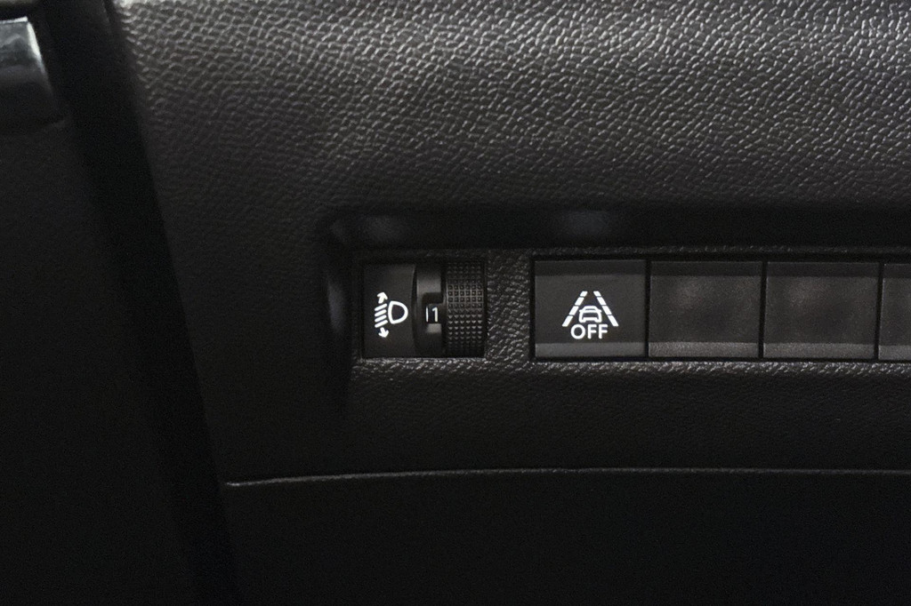 Peugeot 208 (R983KH) met abonnement