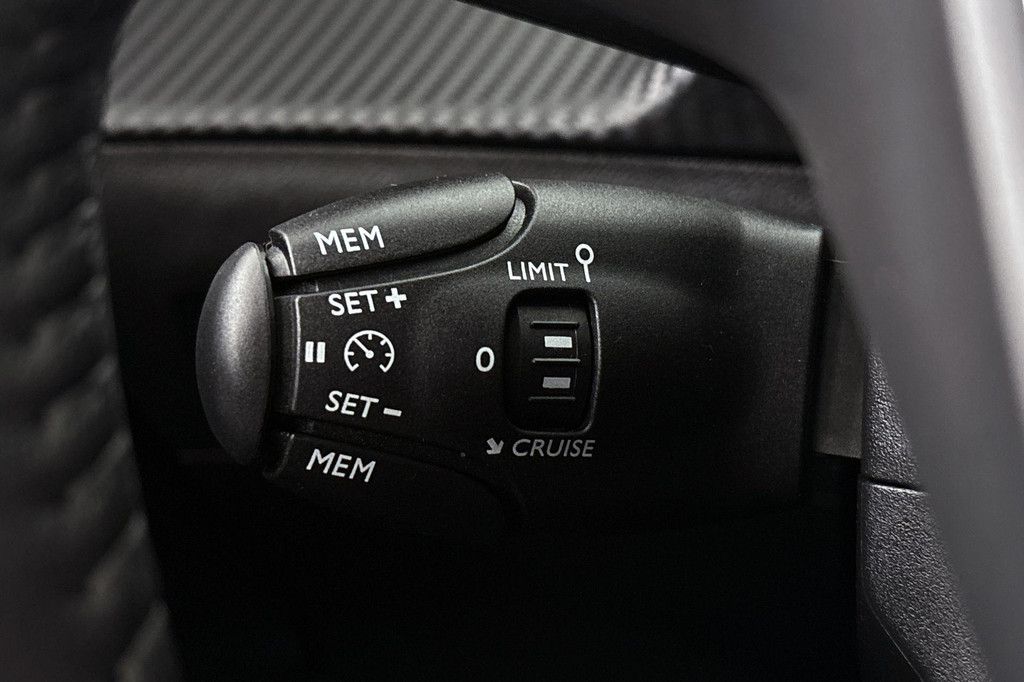 Peugeot 208 (R983KH) met abonnement