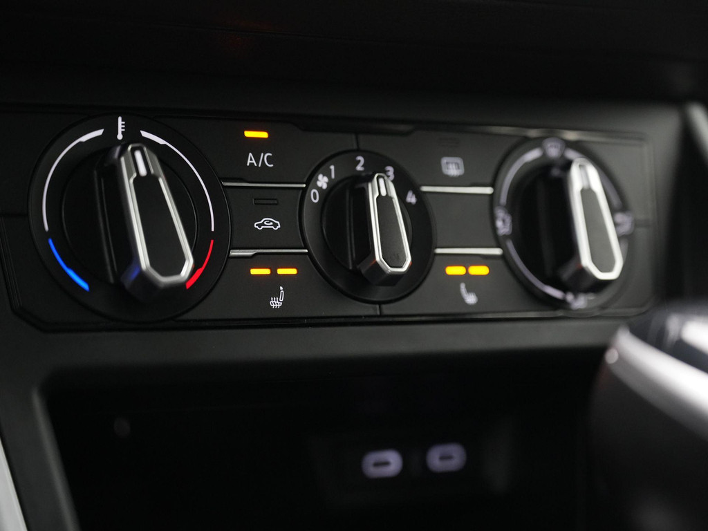 Volkswagen Polo (KXD11X) met abonnement