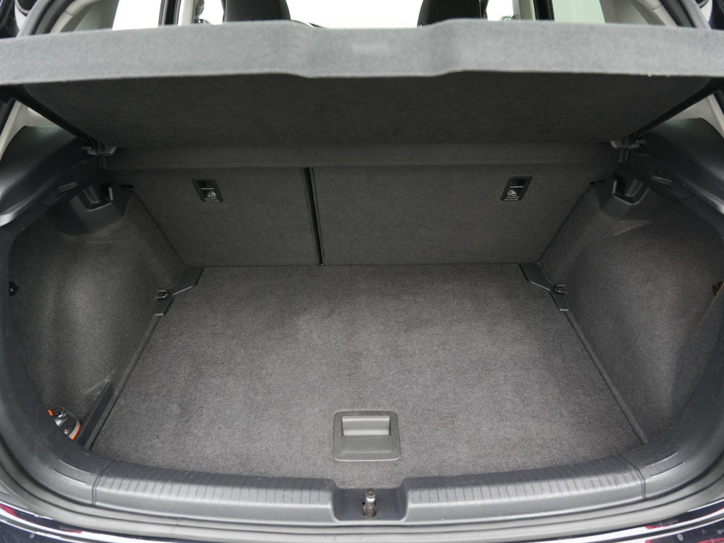 Volkswagen Polo (KXD11X) met abonnement