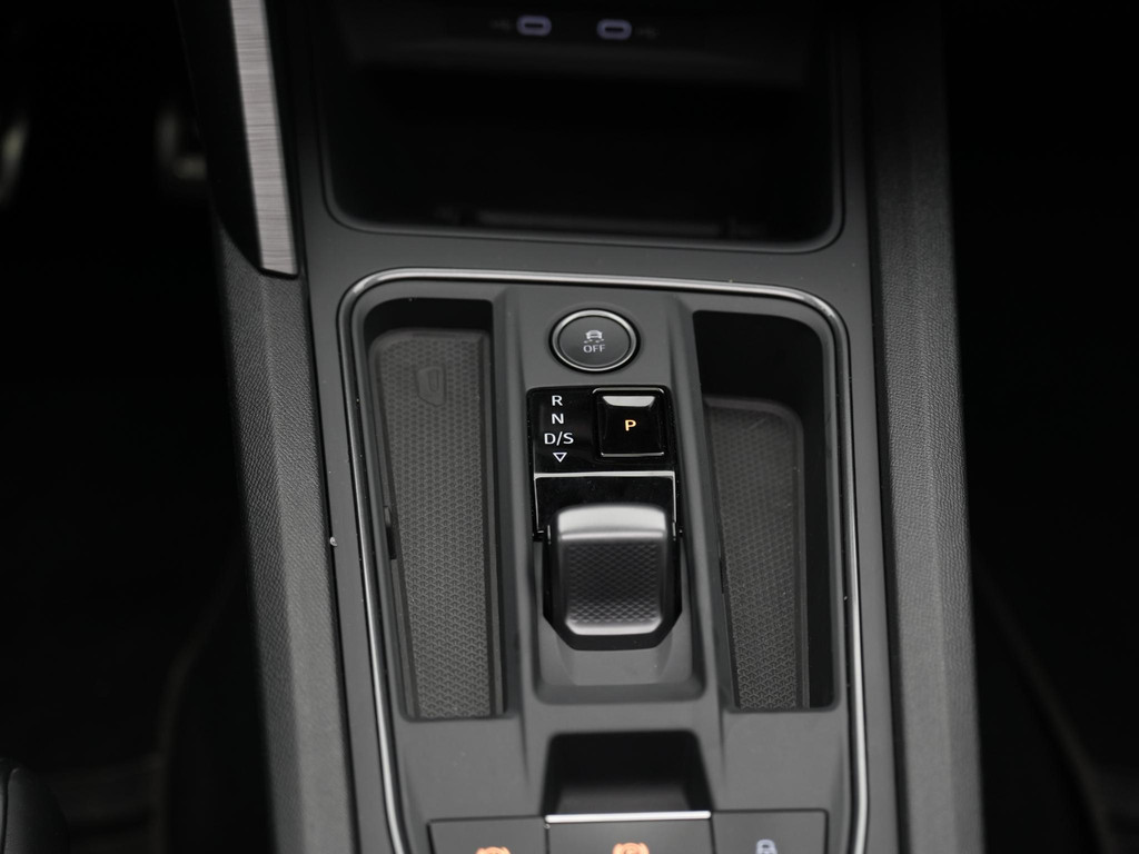 CUPRA Leon (KVP70G) met abonnement