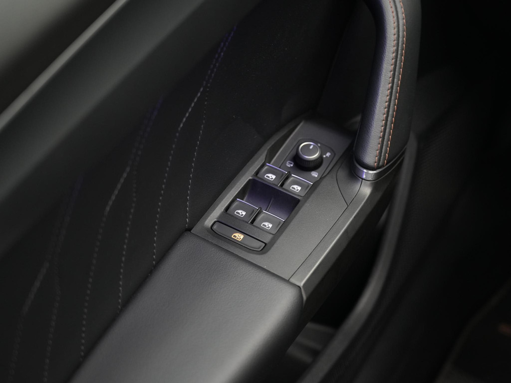 CUPRA Leon (KVP70G) met abonnement