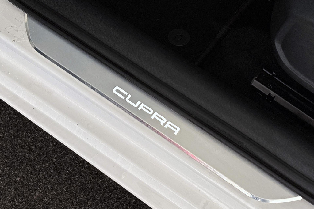 CUPRA Leon (KTK85J) met abonnement