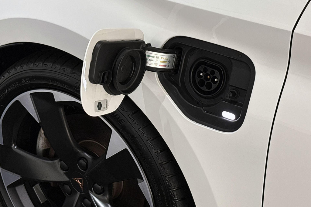 CUPRA Leon (KTK85J) met abonnement