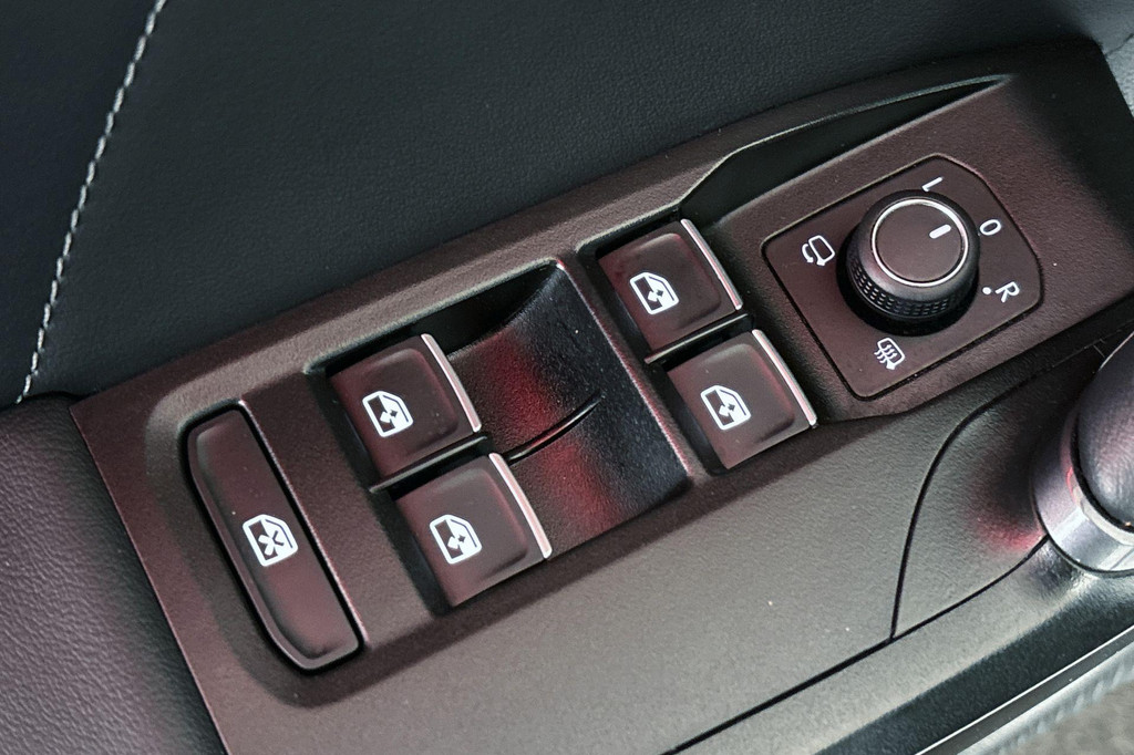 CUPRA Leon (KTK85J) met abonnement