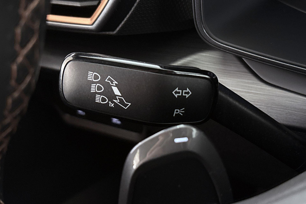 CUPRA Leon (KTK85J) met abonnement