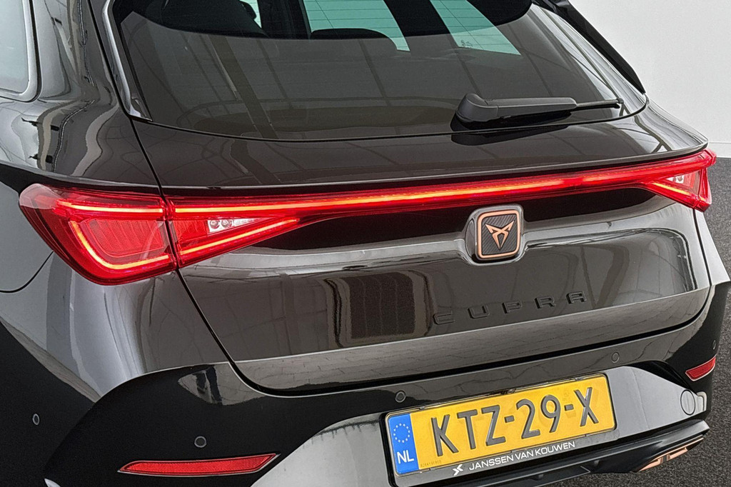 CUPRA Leon Sportstourer (KTZ29X) met abonnement