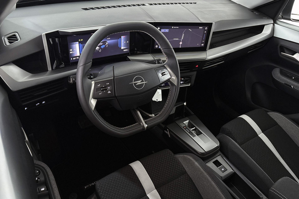Opel Frontera (KVN83D) met abonnement