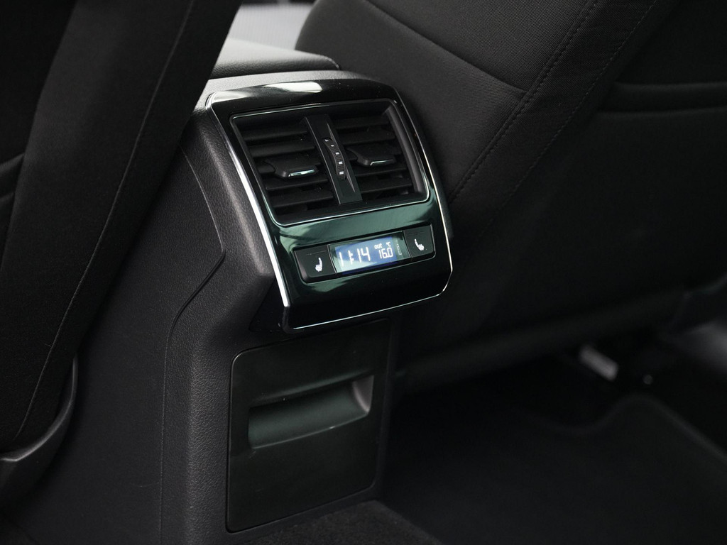 ŠKODA Superb (P391LZ) met abonnement