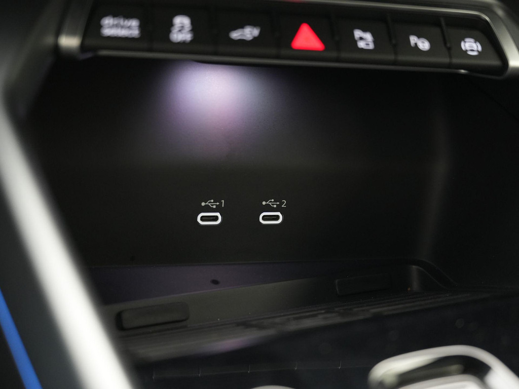Audi A3 (KRD33T) met abonnement