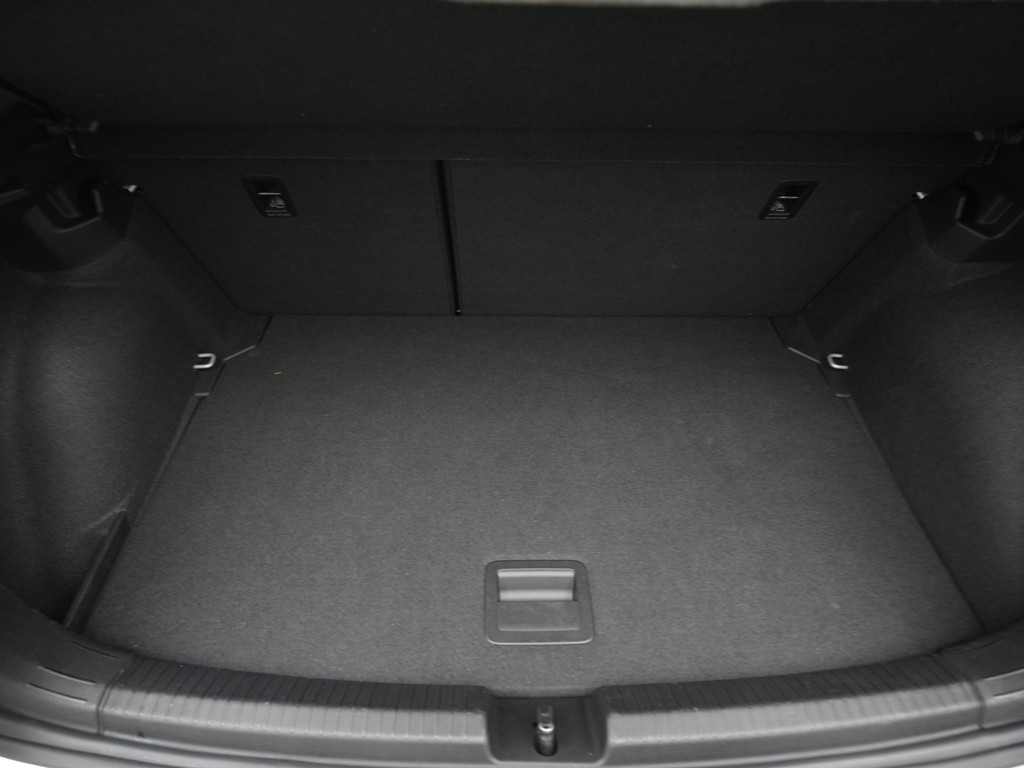 Volkswagen Polo (KTJ81V) met abonnement
