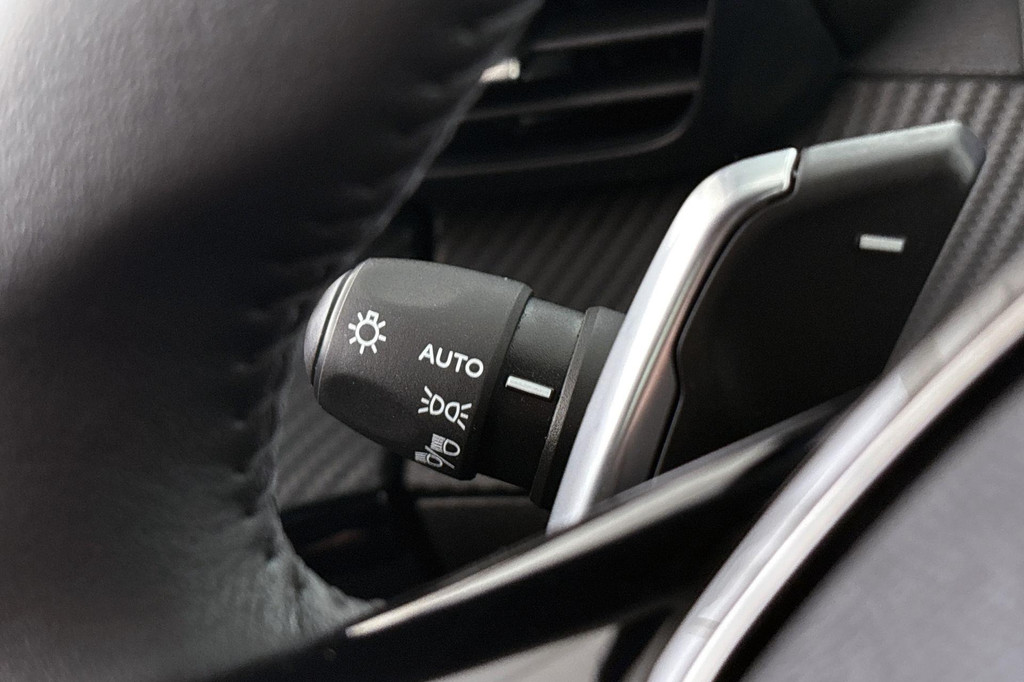 Peugeot 208 (HVD53Z) met abonnement