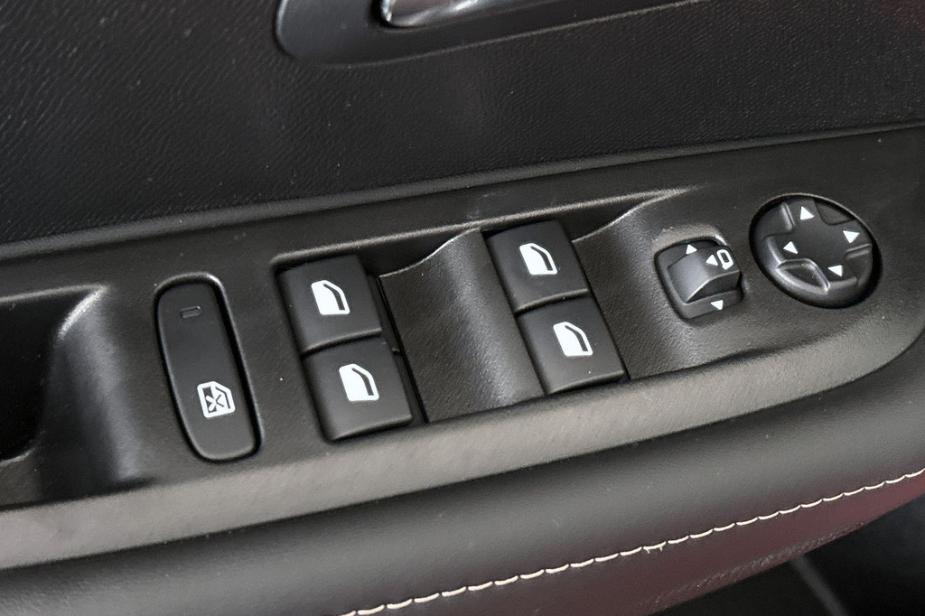 Peugeot 208 (HKV69L) met abonnement