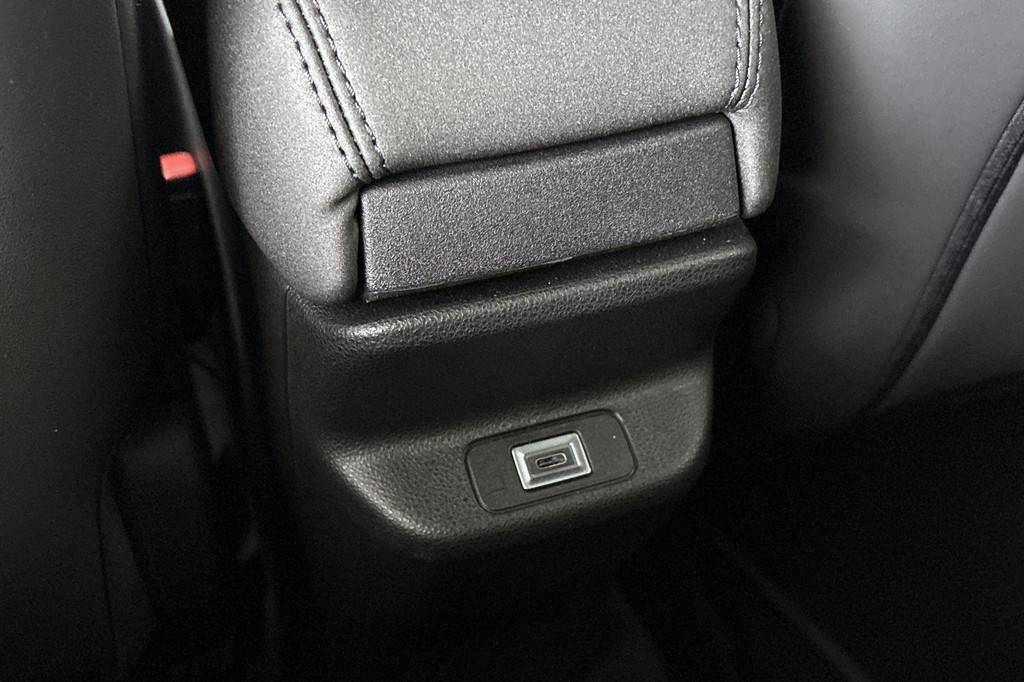 Alfa Romeo Junior (HVP01B) met abonnement