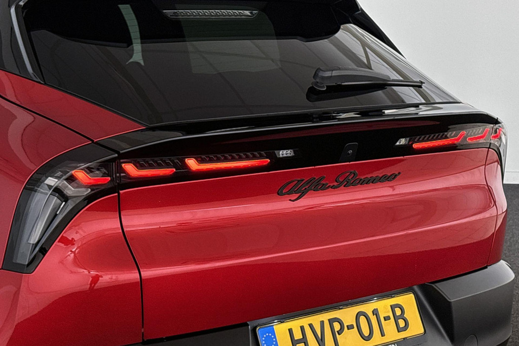 Alfa Romeo Junior (HVP01B) met abonnement