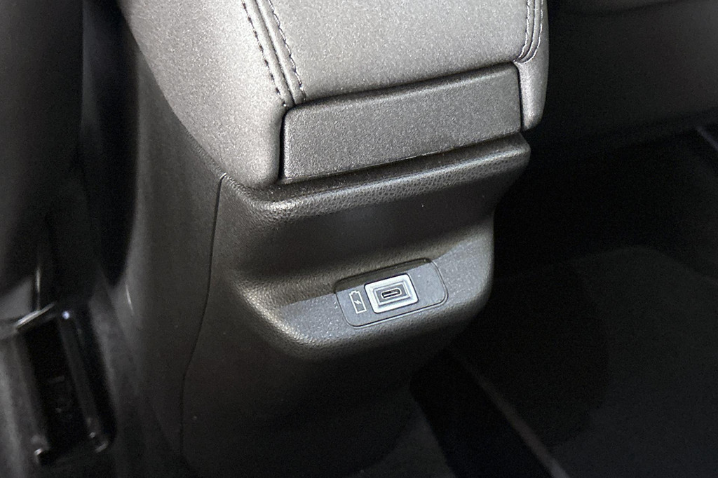 Alfa Romeo Junior (HKF80B) met abonnement