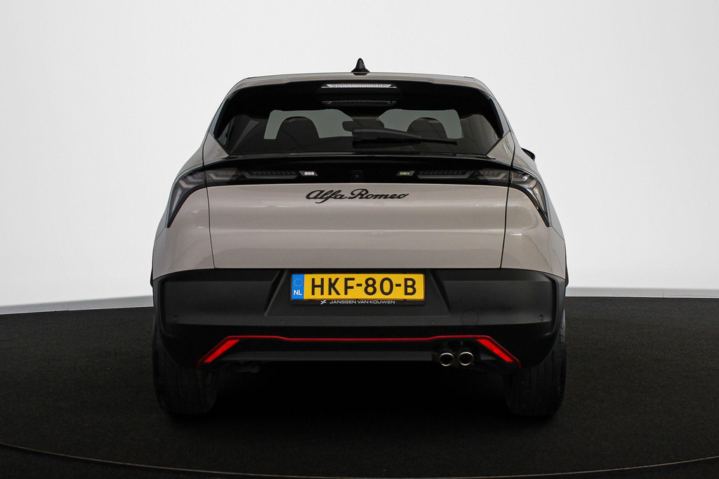 Alfa Romeo Junior (HKF80B) met abonnement