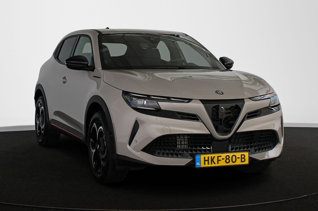 Alfa Romeo Junior (HKF80B) met abonnement