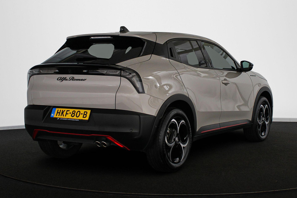 Alfa Romeo Junior (HKF80B) met abonnement