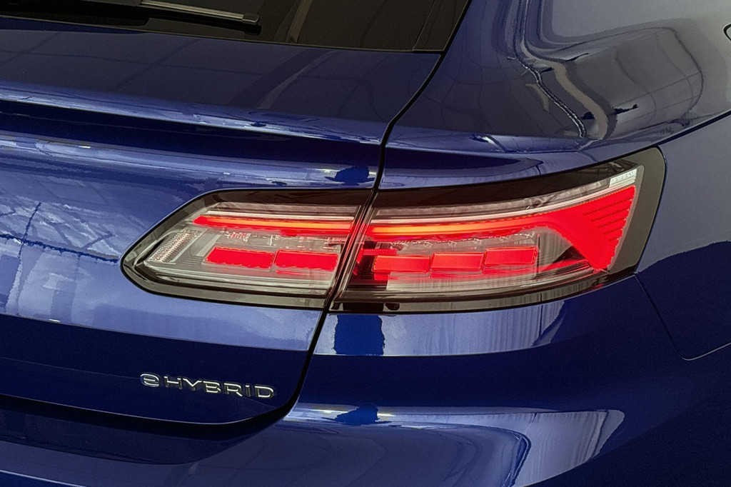 Volkswagen Arteon Shooting Brake (KZF61H) met abonnement