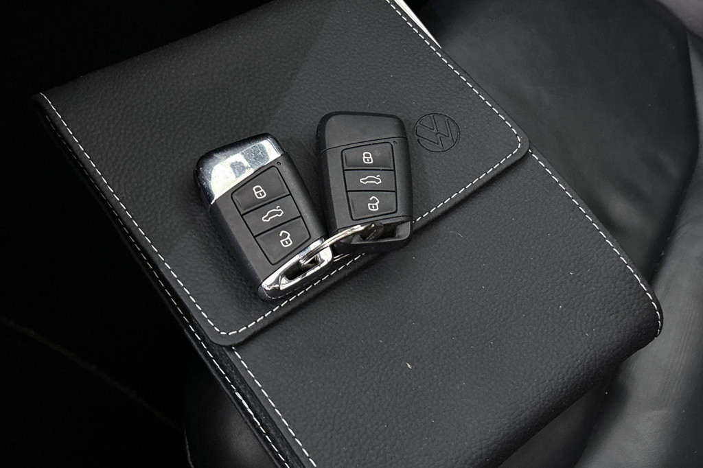 Volkswagen Arteon Shooting Brake (KZF61H) met abonnement