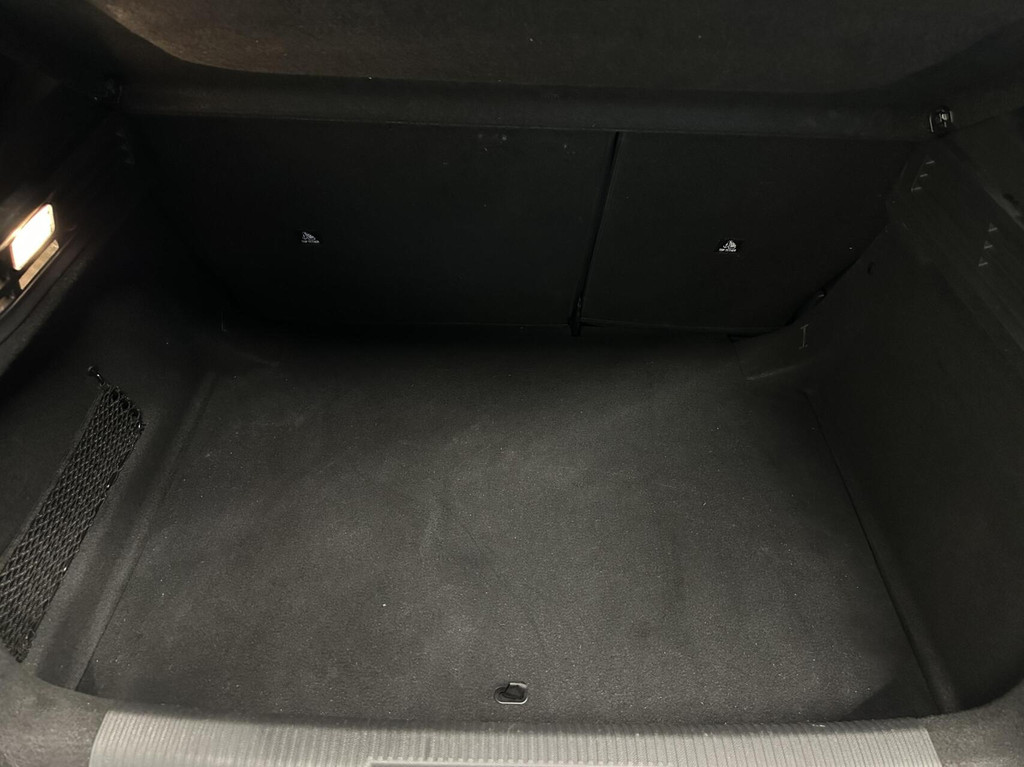 Peugeot 308 (T891FP) met abonnement
