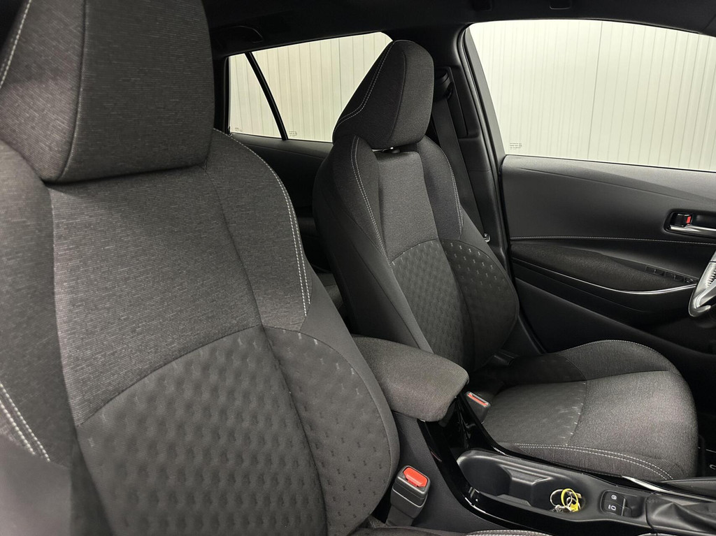 Toyota Corolla Touring Sports (T015BF) met abonnement