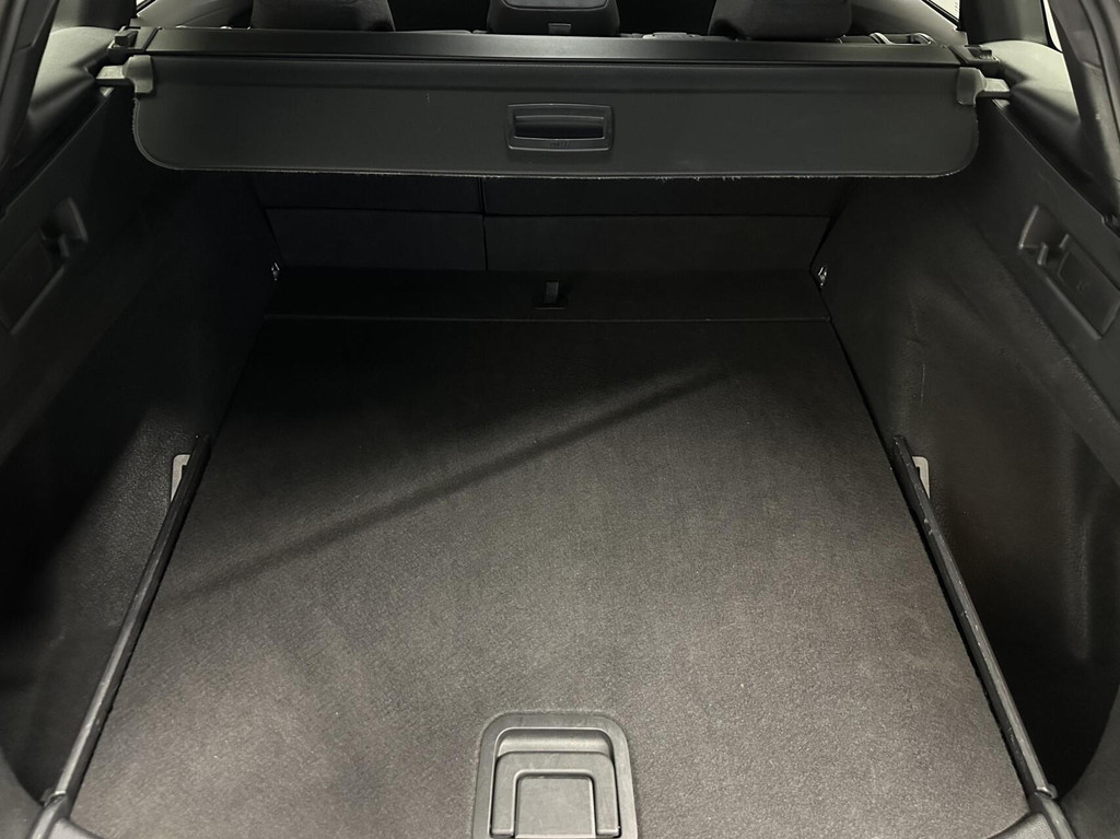Toyota Corolla Touring Sports (T015BF) met abonnement