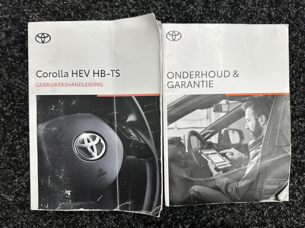 Toyota Corolla Touring Sports (T015BF) met abonnement