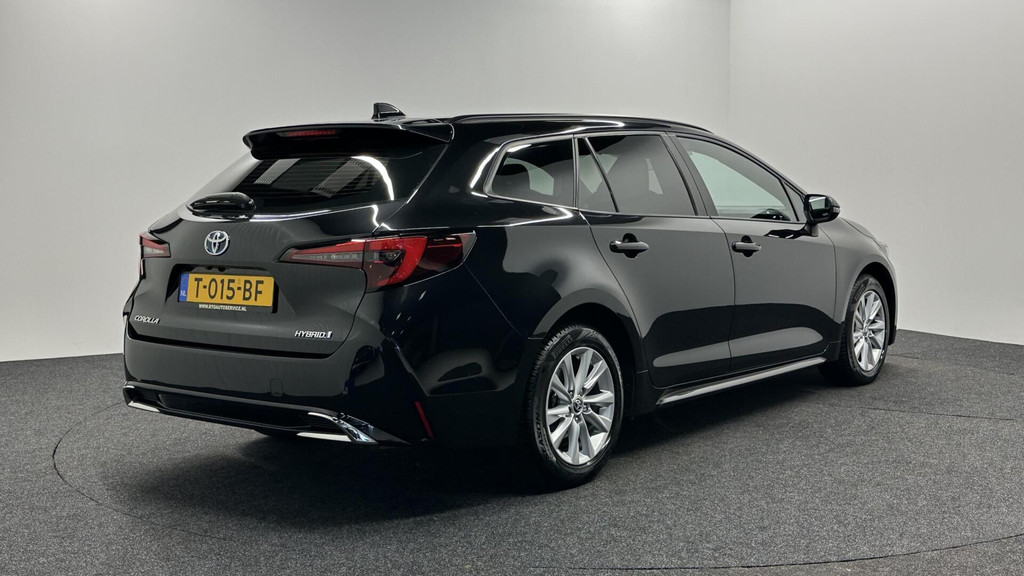 Toyota Corolla Touring Sports (T015BF) met abonnement
