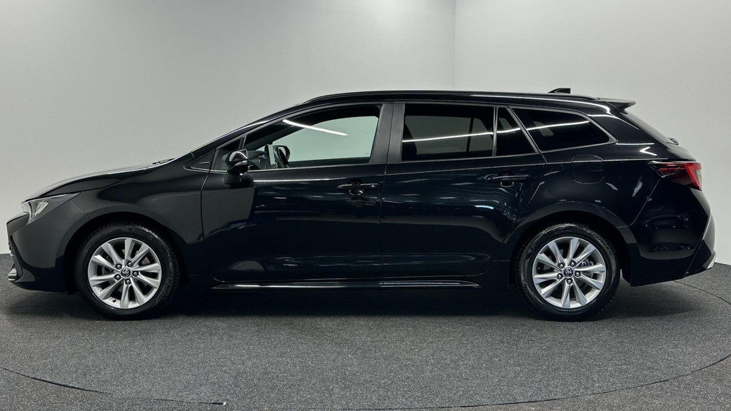 Toyota Corolla Touring Sports (T015BF) met abonnement