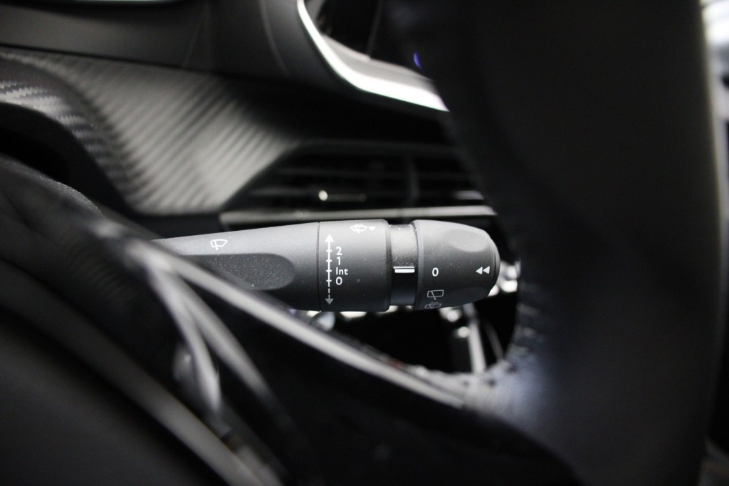 Peugeot 208 (T053DJ) met abonnement