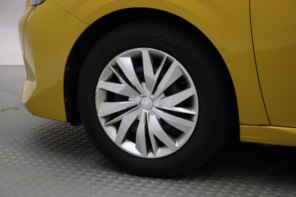 Peugeot 208 (T053DJ) met abonnement