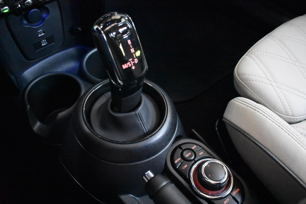 MINI 5-Deurs (P182RV) met abonnement
