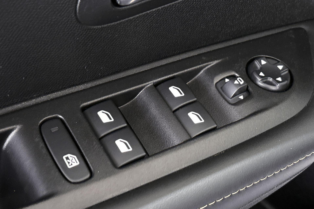 Peugeot 208 (GPL65B) met abonnement