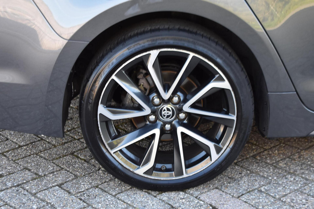 Toyota Corolla Touring Sports (GBJ19V) met abonnement
