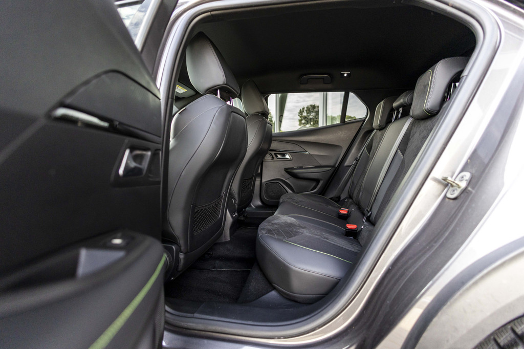 Peugeot 2008 (P377JK) met abonnement