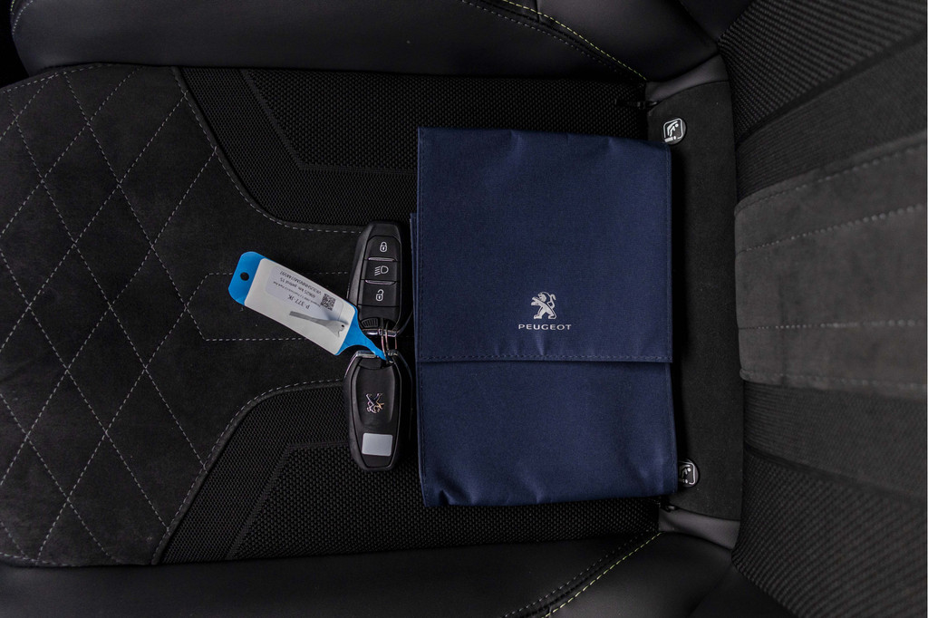 Peugeot 2008 (P377JK) met abonnement