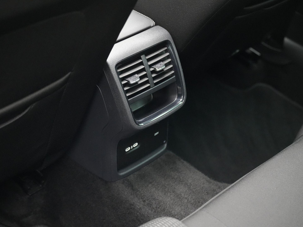 ŠKODA Octavia (X463LL) met abonnement