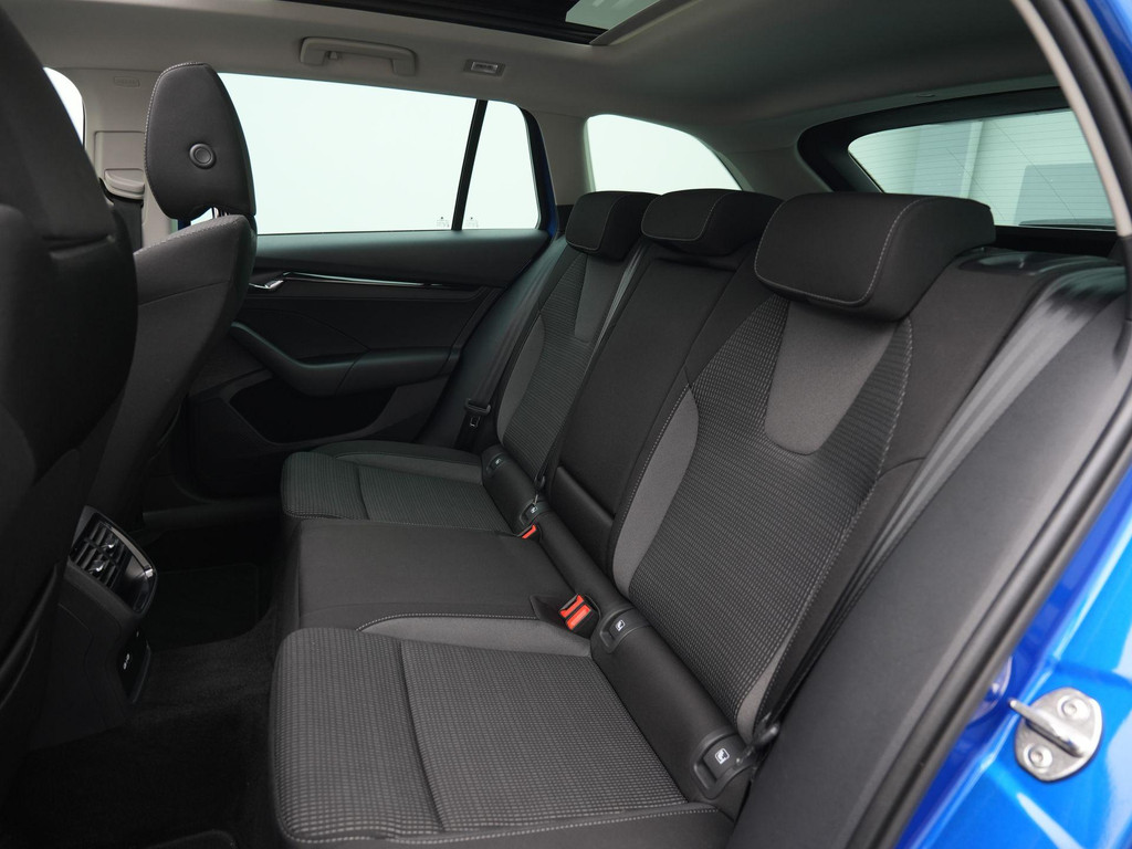 ŠKODA Octavia (X463LL) met abonnement