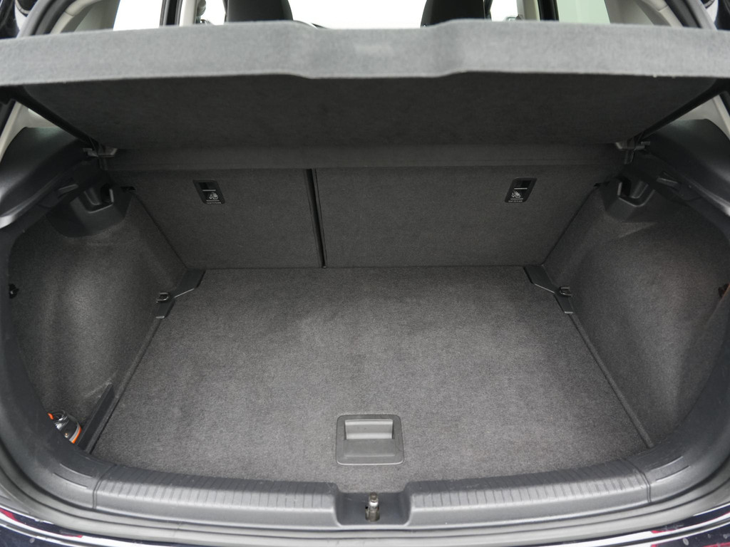 Volkswagen Polo (KZN49L) met abonnement