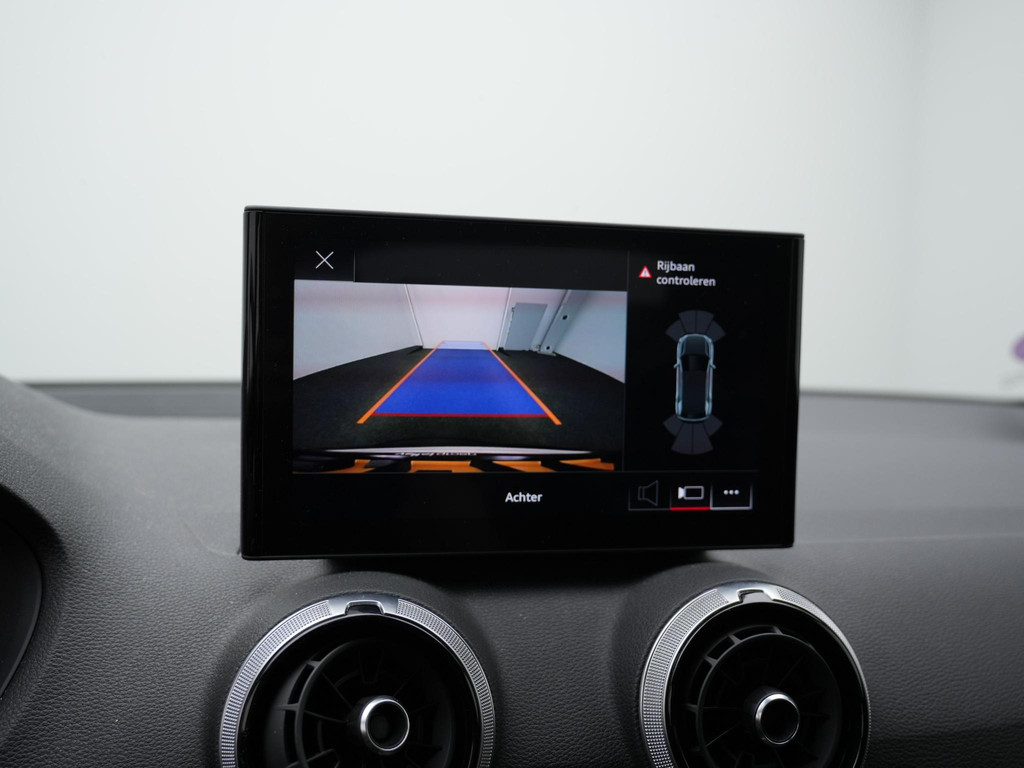 Audi Q2 (HSJ71L) met abonnement