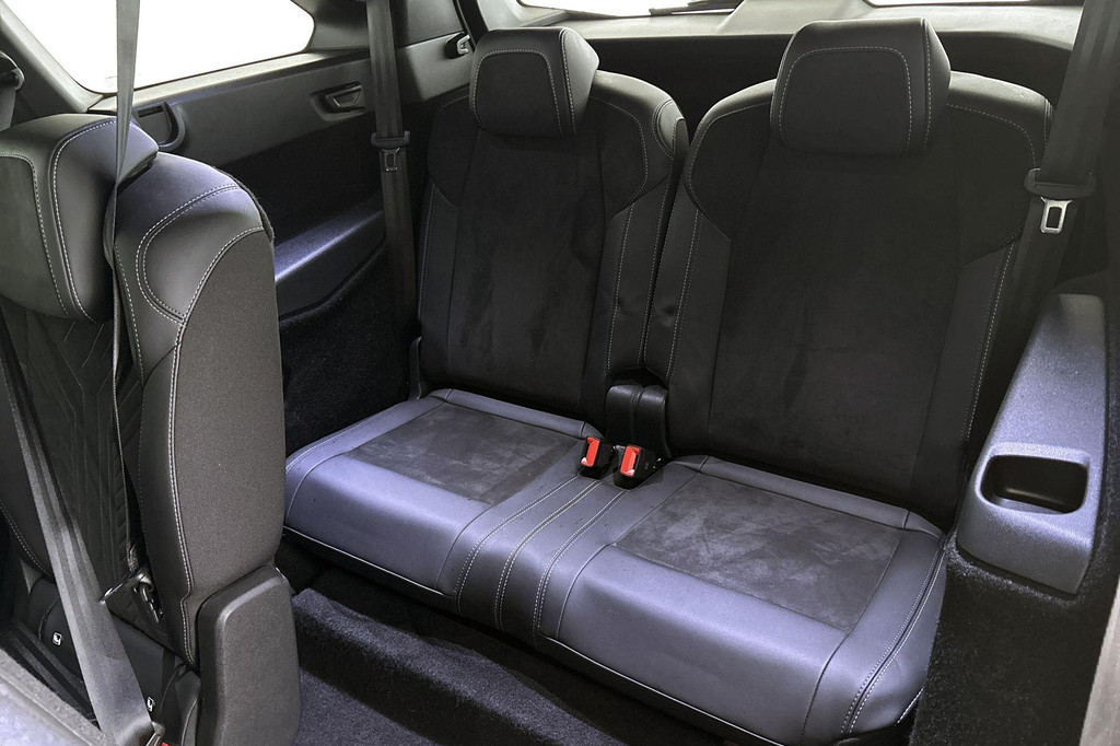 Peugeot 5008 (KFZ75P) met abonnement