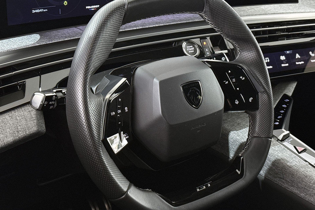 Peugeot 5008 (KFZ75P) met abonnement