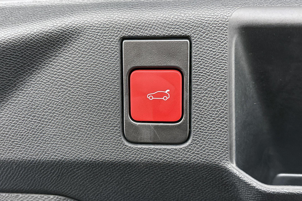 Peugeot 5008 (KFZ75P) met abonnement