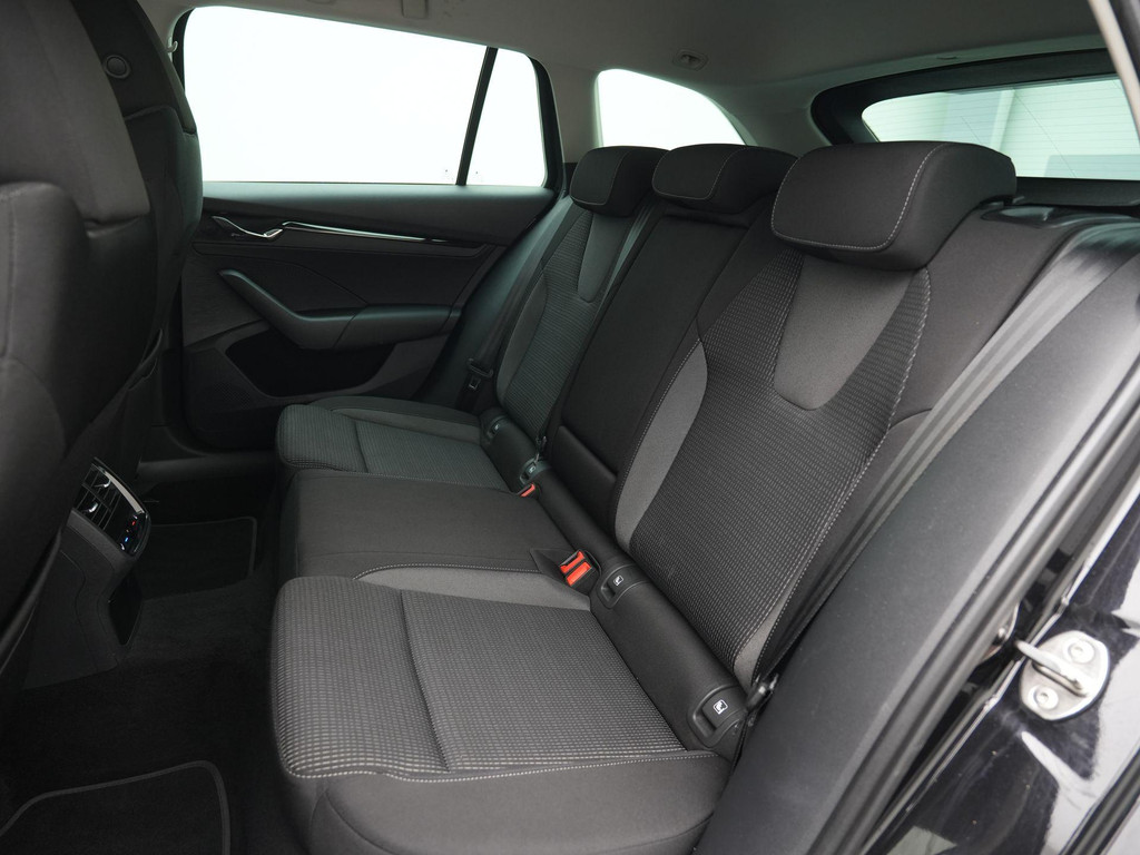ŠKODA Octavia (KTP37Z) met abonnement