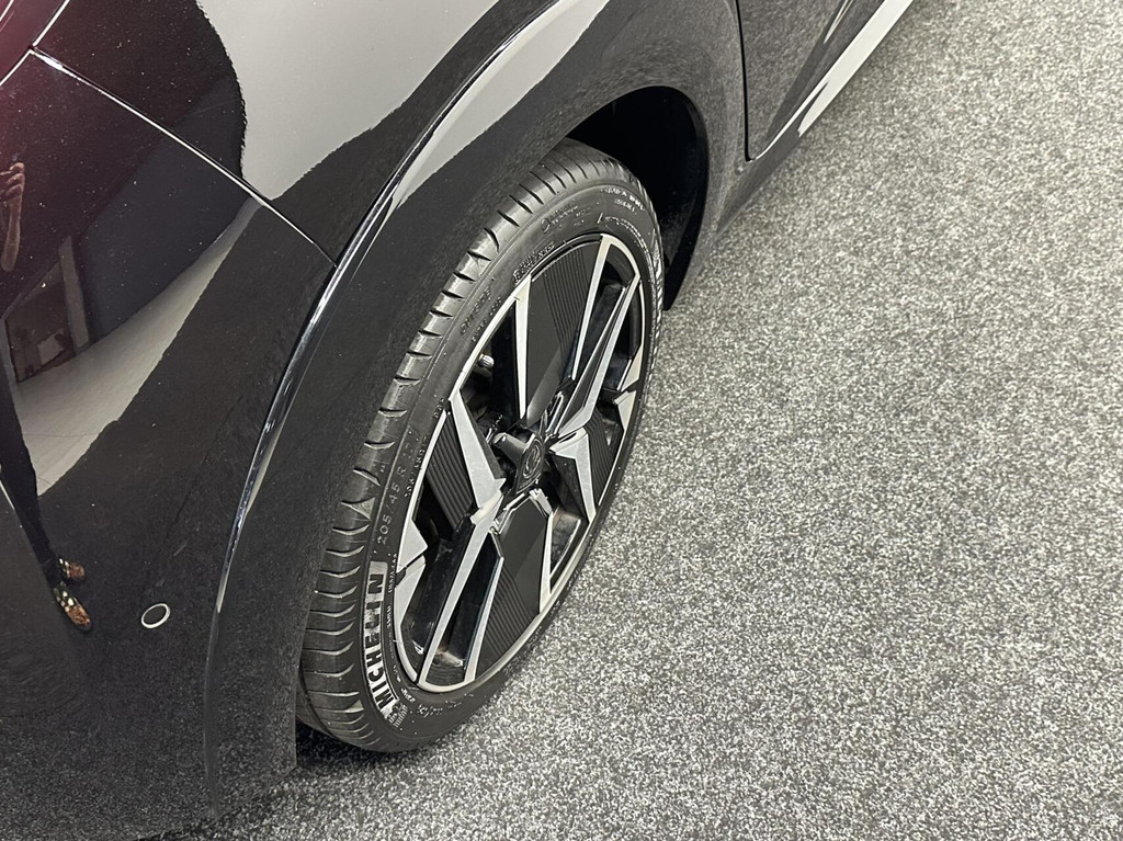 Peugeot 208 (HJG68J) met abonnement